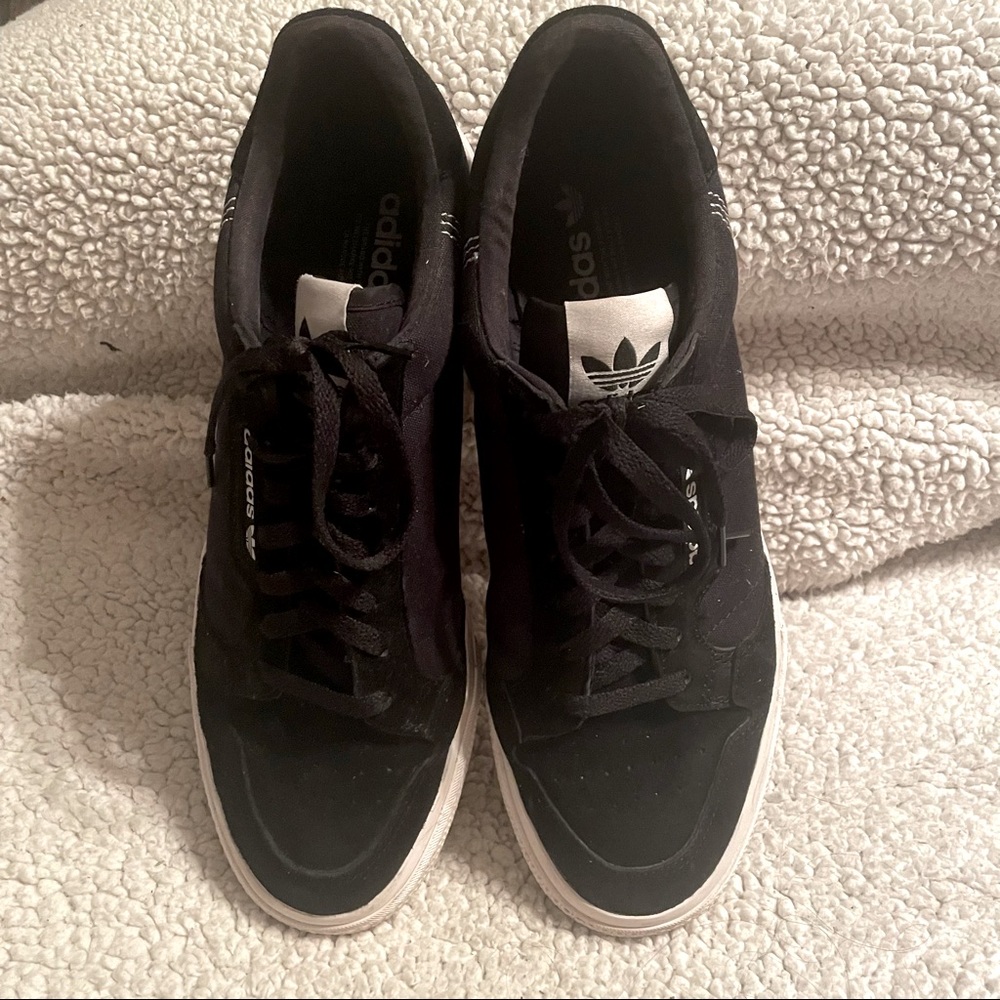Adidas Snickers Size 12